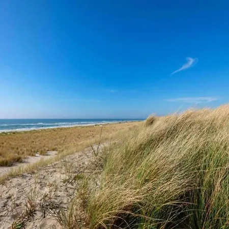 Дом отдыха Charming In Sint Maartenszee Sint Maartensvlotbrug