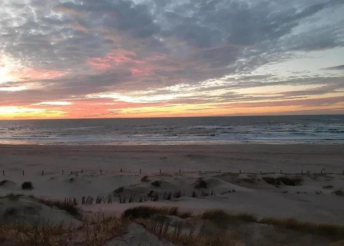 Charming In Sint Maartenszee Feriehus Sint Maartensvlotbrug