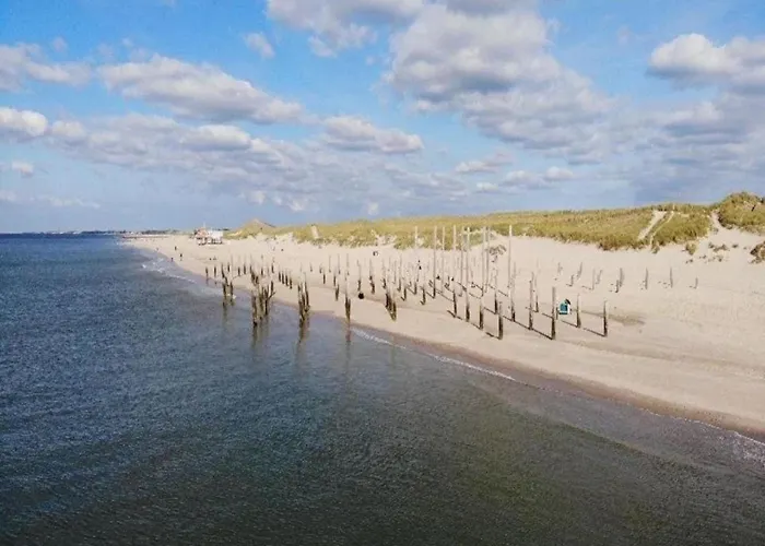 Charming In Sint Maartenszee Sint Maartensvlotbrug